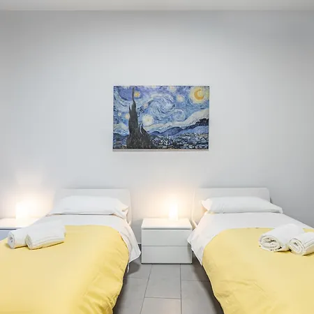 Elegant Urban Oasis: Bright In Apartament *