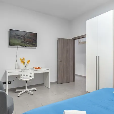Apartament Elegant Urban Oasis: Bright In Katania